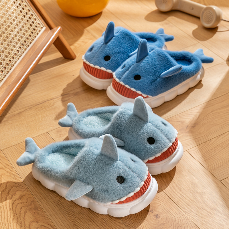 かわいい冬用コットンスリッパ、立体的なサメの漫画デザイン、滑 - 3D Printing One Piece のレビューと価格